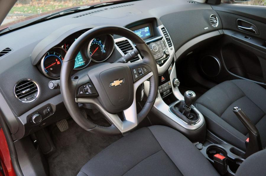  Chevrolet Cruze Eco 2012 года  (фото 23 из 40)